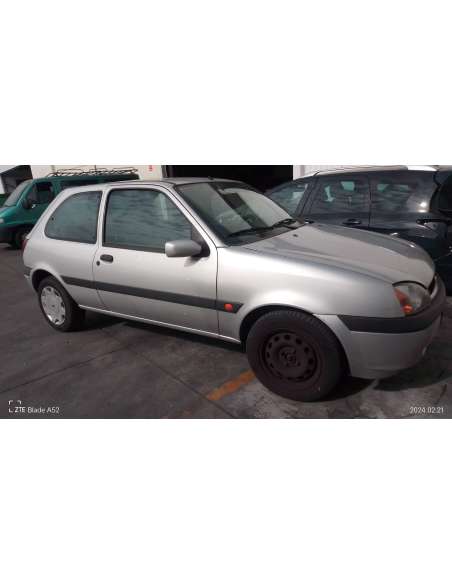 ford fiesta berlina (dx) del año 2002