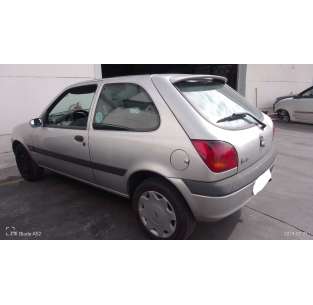 ford fiesta berlina (dx) del año 2002 2