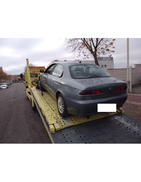 alfa romeo 156 del año 2004