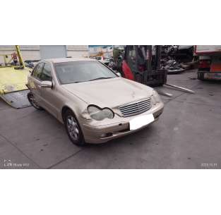 mercedes-benz clase c (w203) berlina del año 2002