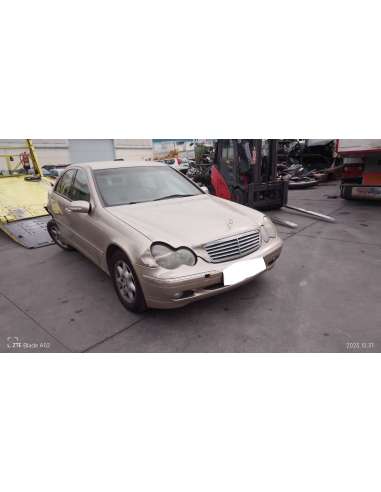 mercedes-benz clase c (w203) berlina del año 2002