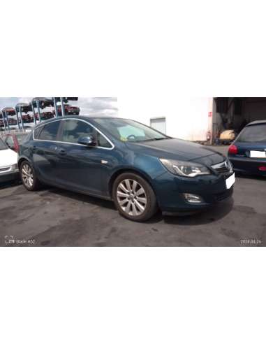 opel astra j lim. del año 2010