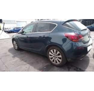 opel astra j lim. del año 2010 2