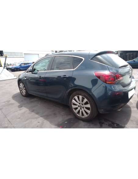 opel astra j lim. del año 2010