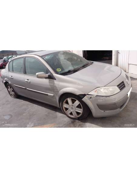 renault megane ii classic berlina del año 2005