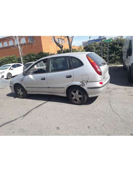 nissan almera tino (v10m) del año 2005