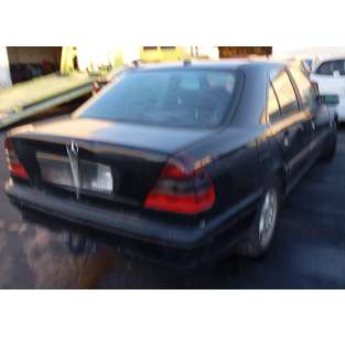 mercedes-benz clase c (w202) berlina del año 2005 2