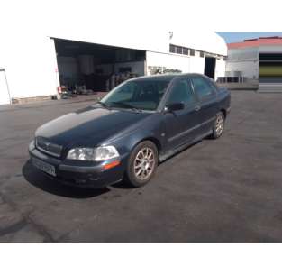 volvo s40 berlina del año 2001