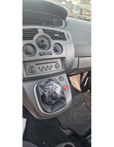 renault scenic ii del año 2005