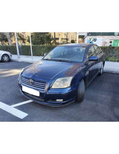 toyota avensis berlina (t25) del año 2004