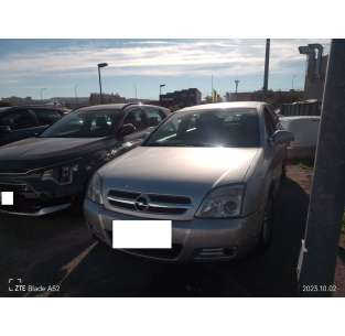 opel vectra c berlina del año 2005