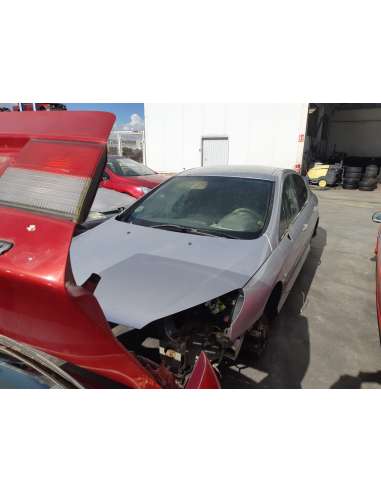 peugeot 407 del año 2010