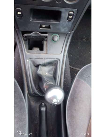 citroën xsara berlina del año 2002