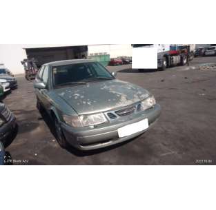 saab 9-3 berlina del año 2001