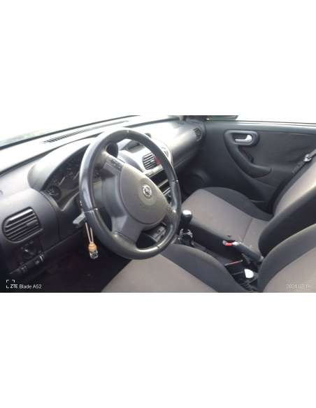 opel corsa c del año 2004