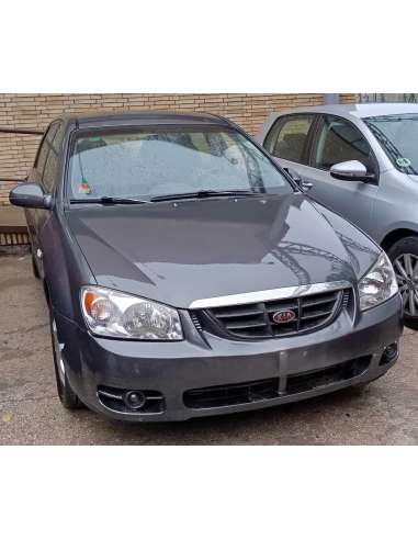 kia cerato del año 2005