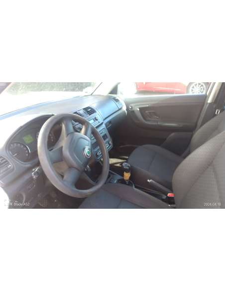 skoda fabia combi (5j5) del año 2011