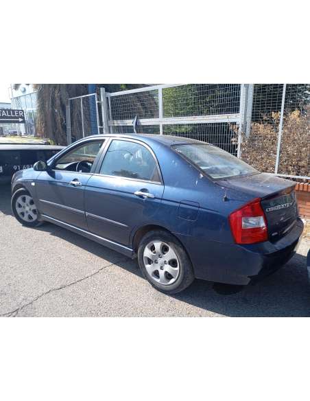 kia cerato del año 2005