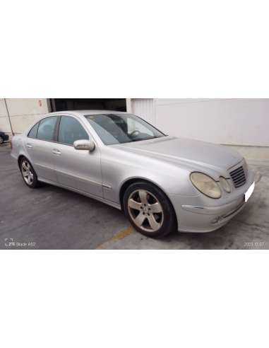 mercedes-benz clase e (w211) berlina del año 2007