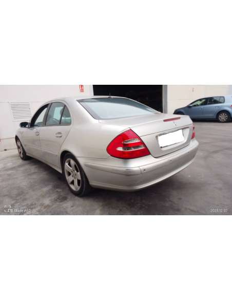 mercedes-benz clase e (w211) berlina del año 2007