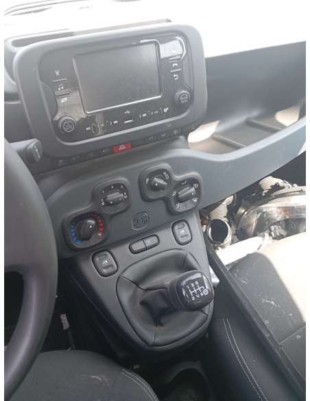 fiat panda (319) del año 2023