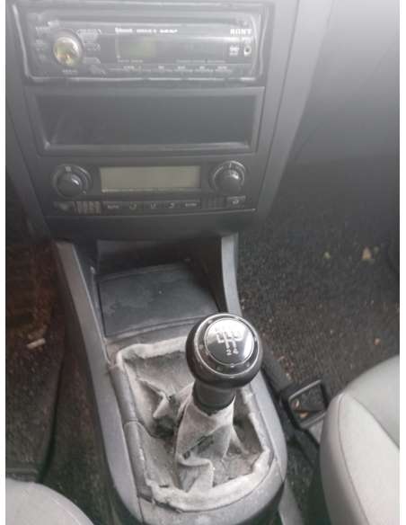 seat cordoba berlina (6l2) del año 2004