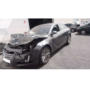 opel insignia berlina del año 2012