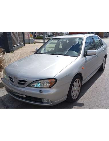 nissan primera berlina (p11) del año 2000