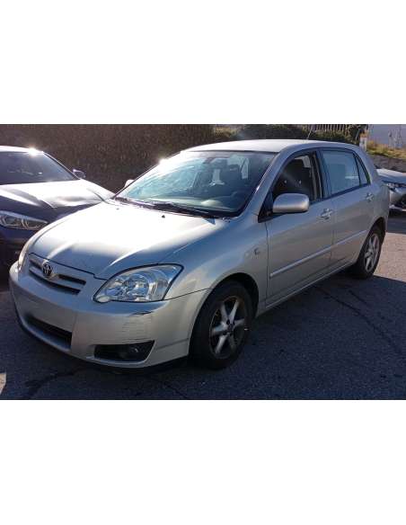 toyota corolla (e12) del año 2005