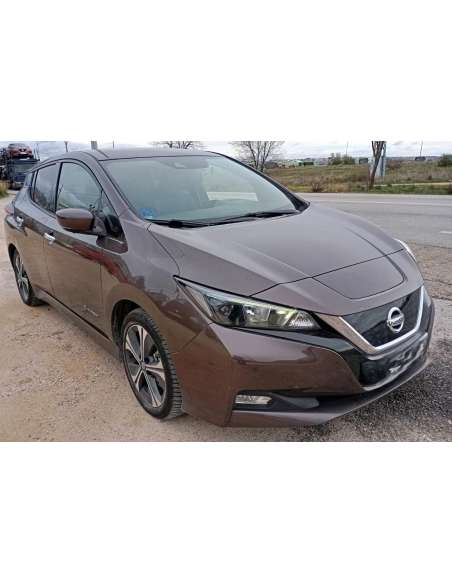 nissan leaf del año 2018