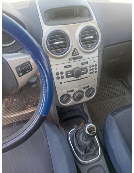 opel corsa d del año 2007