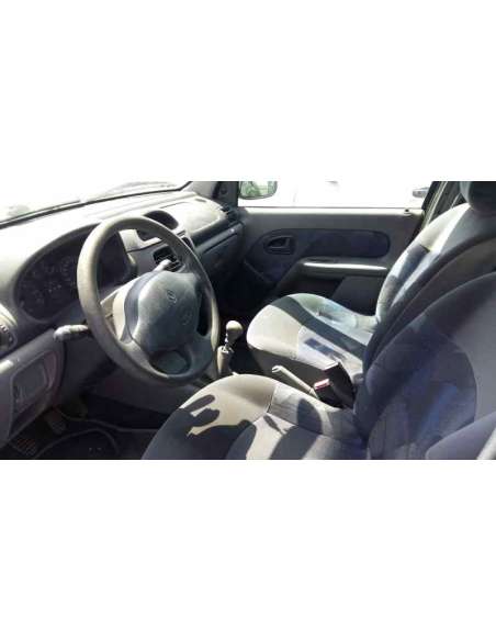 renault clio ii fase i (b/cbo) del año 2000