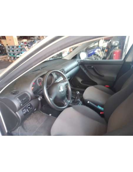 seat toledo (1m2) del año 2004
