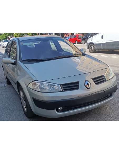 renault megane ii classic berlina del año 2004