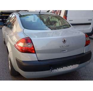 renault megane ii classic berlina del año 2004 2