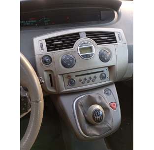 renault scenic ii del año 2004 2