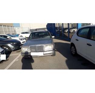 mercedes-benz clase e (w124) berlina del año 2002