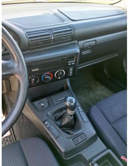 bmw serie 3 compacto (e36) del año 2000