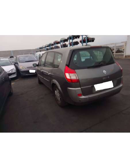 renault scenic ii del año 2004