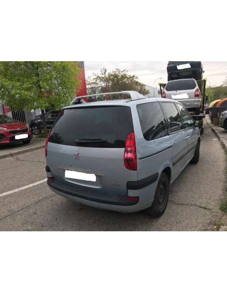 peugeot 807 del año 2003