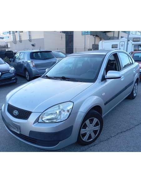 kia rio del año 2006