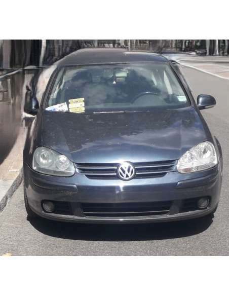 volkswagen golf v berlina (1k1) del año 2004