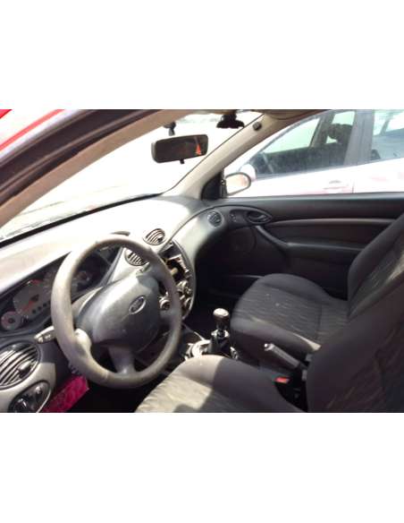 ford focus berlina (cak) del año 2004