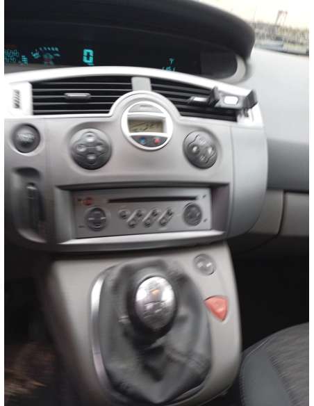 renault scenic ii del año 2008