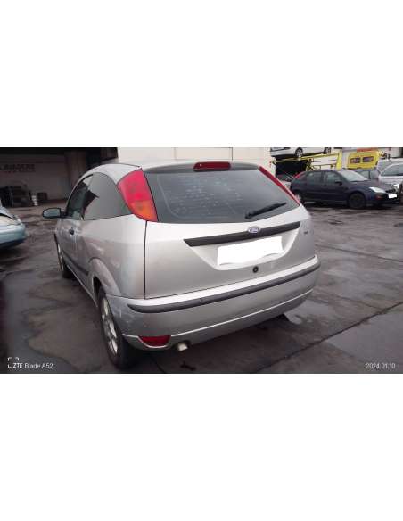 ford focus berlina (cak) del año 2004