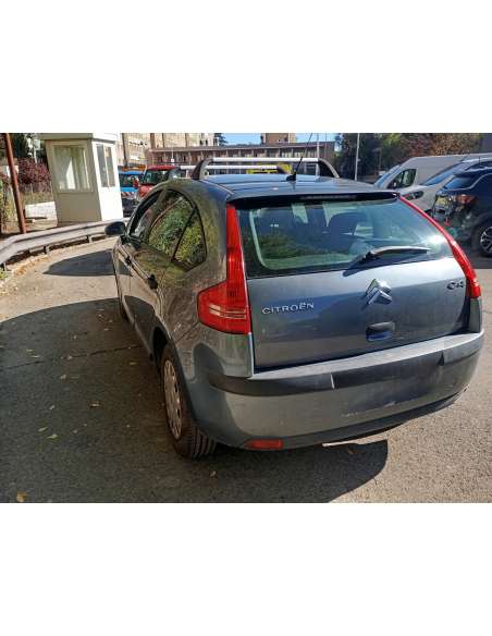 citroën c4 berlina del año 2006