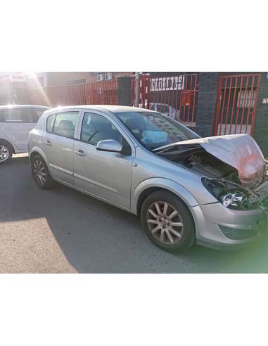 opel astra h berlina del año 2007