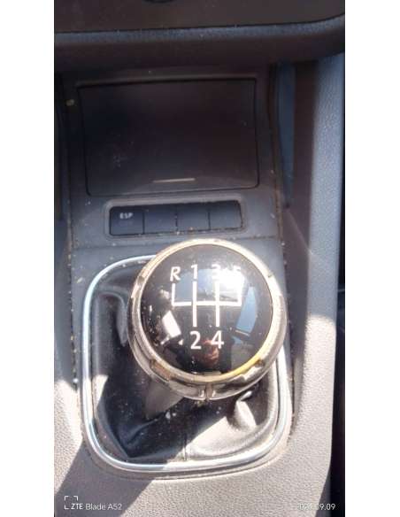 volkswagen golf v berlina (1k1) del año 2006