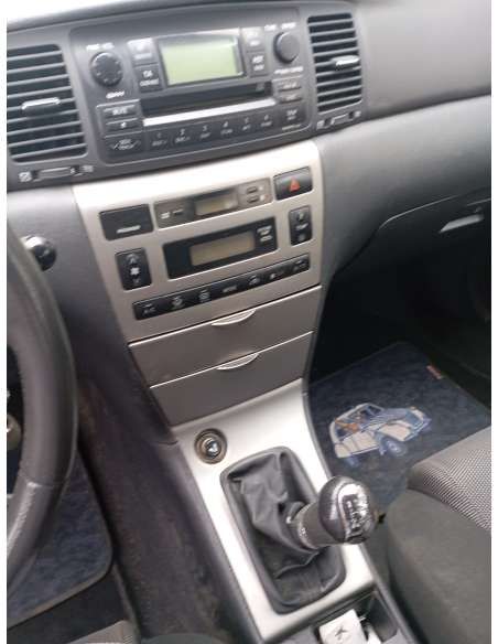 toyota corolla (e12) del año 2006