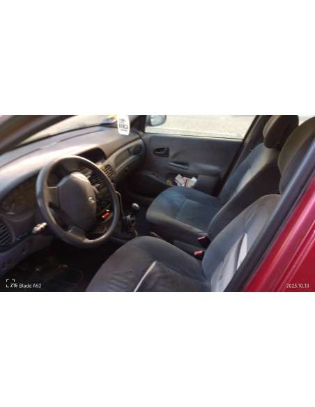 renault megane i classic (la0) del año 2001